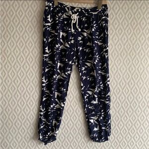 Roxy Womens pants size small